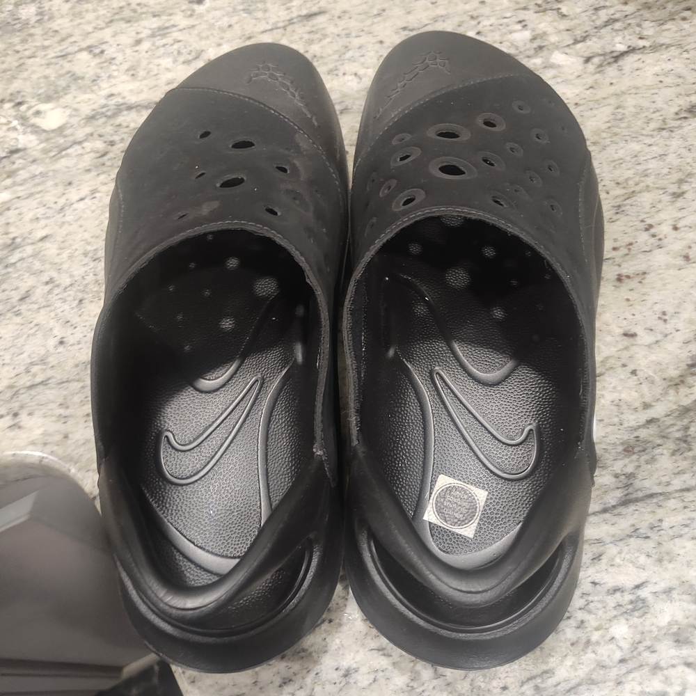Black Nike Slip-On Shoes